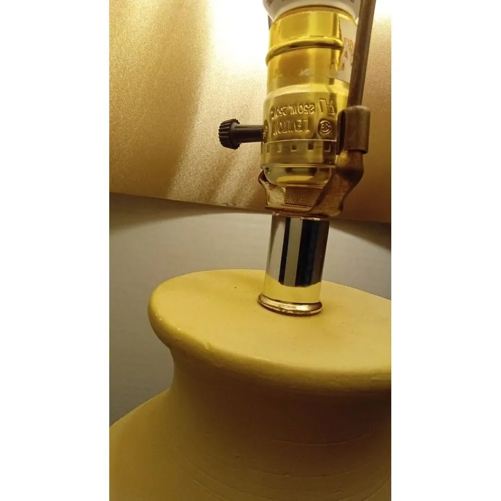 Vintage Style‎ Table Lamp Textured Ceramic Vase Shape Accent Lighting